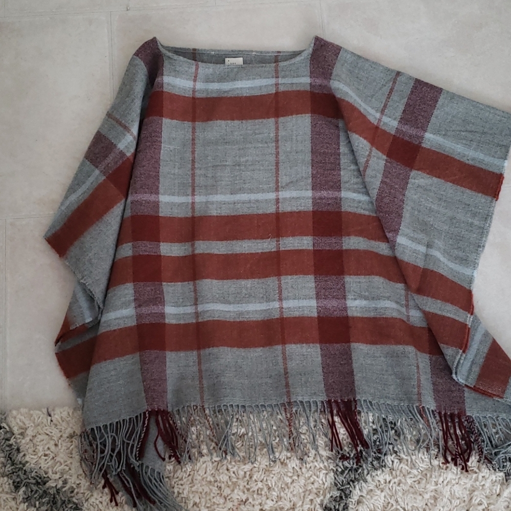Women's poncho
